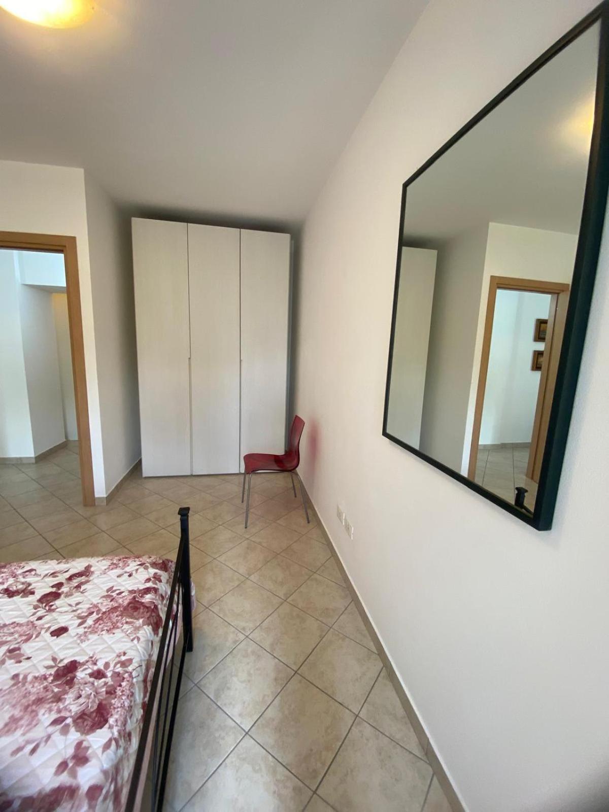 Alma Apartment Sirmione Rum bild