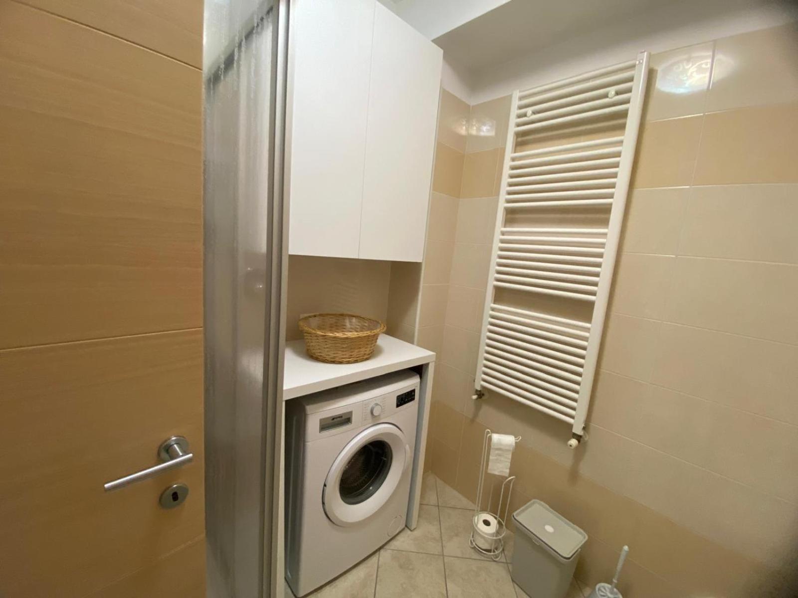 Alma Apartment Sirmione Rum bild